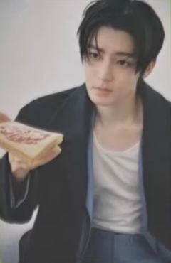 费加罗生日刊珍藏卡 ver.C