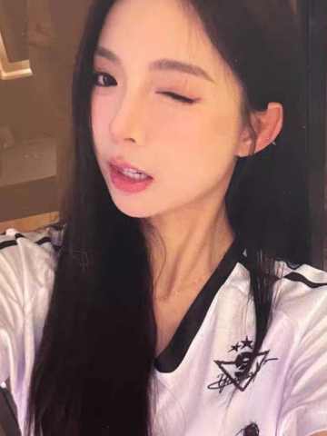 许杨玉琢《Dreams Never Die》小卡ver.F