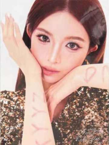 许杨玉琢 Dreams Never Die画册内封ver.B