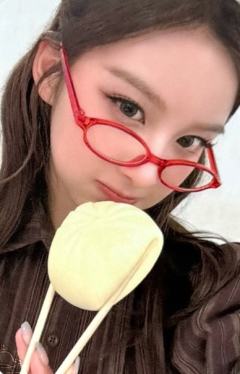 am签售2.0 3 眼镜包子ver.