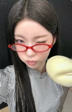 am签售2.0 7 眼镜包子ver.