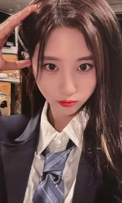 金莹玥《金色海岸》自拍小卡 ver.A