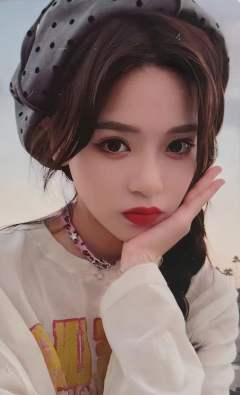 卢天惠《金色海岸》自拍小卡 ver.B