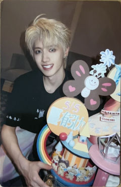 「5/5·ONE有引力」T恤卡 朱