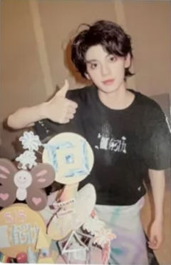 「5/5·ONE有引力」T恤卡 航