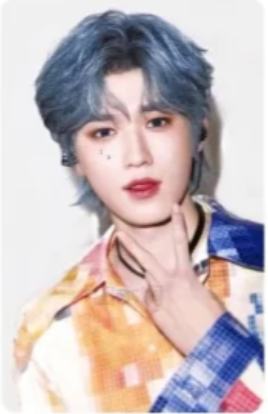 冠军纪念写真单人款隐藏卡3