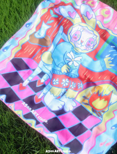 方巾「下雨的时候也不孤单」-资料图