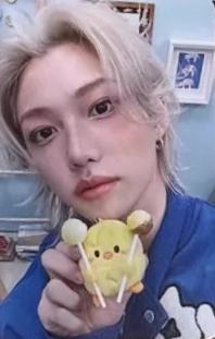 Stray Kids-1