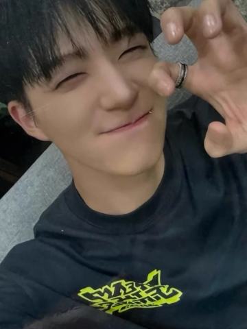 lf坐姿玩偶卡 诺