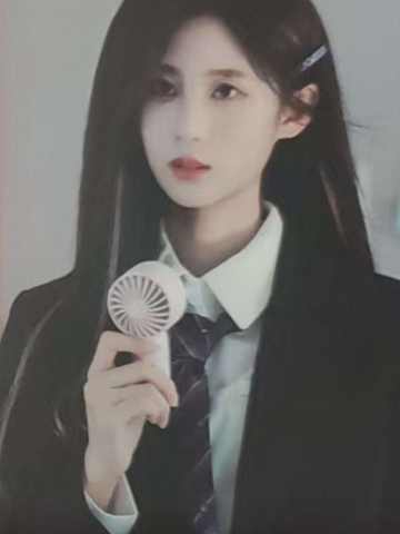 金莹玥 金色海岸x新学季主题纪念小卡 ver.A