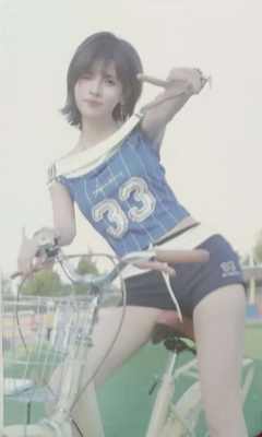 郭晓盈 金色海岸x新学季主题纪念小卡 ver.B