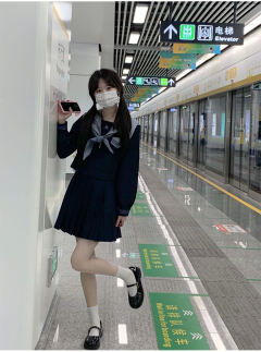 少女航线·夏服套装-资料图
