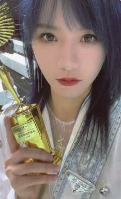 柏欣妤 青春盛典TOP48自拍小卡