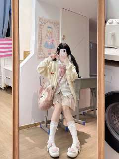 小抱枕-资料图
