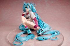 初音未来×米山舞 The Latest Street Style "Cool"-资料图
