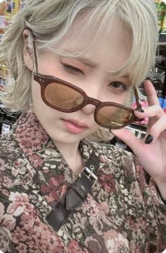 HER演唱会ZONE卡 day1 ver.B