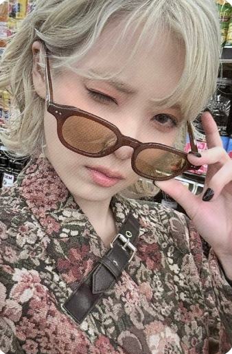 HER演唱会ZONE卡 day1 ver.B