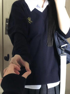 套头刺绣针织衫-资料图