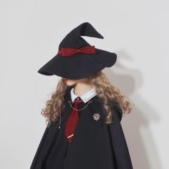 小魔女-资料图
