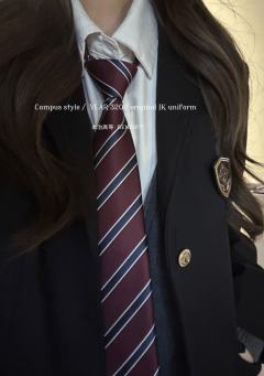 御奈女子·西服-资料图
