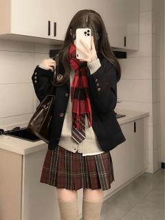 赤堇·格裙-资料图