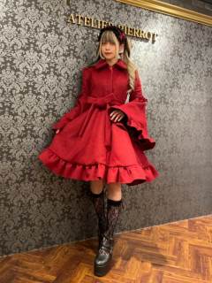 Holy Night Cape Coat 大衣-资料图