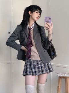 晖·格裙-资料图