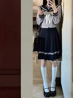 藤萝女子·中间服套装-资料图