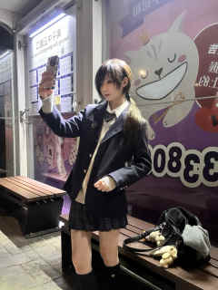 绫水高·西服-资料图