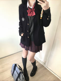 绫水高·西服-资料图