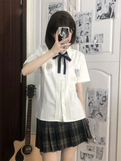 小奈中·衬衫-资料图