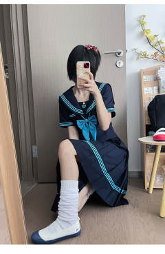 酣春·中间服套装-资料图