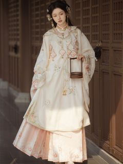 花团酥-资料图