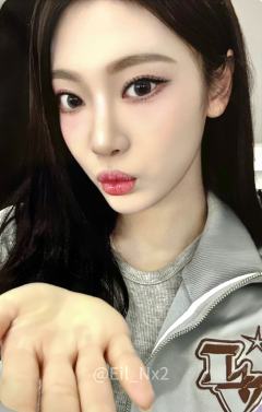 四周年蛋糕卡 宁