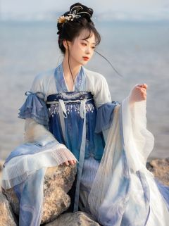 龙女赋-资料图