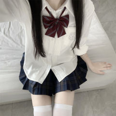 小奈中·衬衫-资料图
