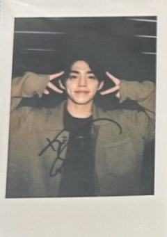 yzy澳门复刻拍立得 澈