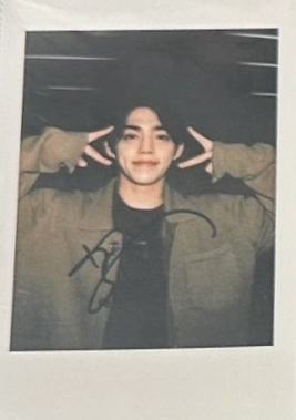 yzy澳门复刻拍立得 澈