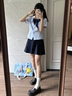 圆圆·水手领衬衫-资料图