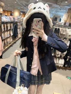 茗荷私立·西服-资料图