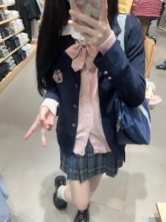 茗荷私立·西服-资料图