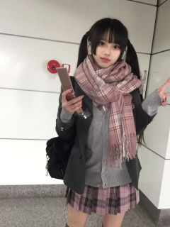 茗荷私立·西服-资料图