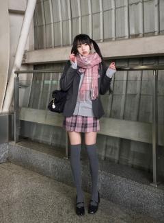 茗荷私立·西服-资料图