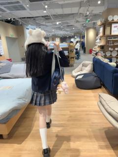 茗荷私立·西服-资料图