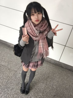 茗荷私立·西服-资料图