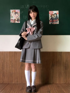 小野花崎·西服套装-资料图