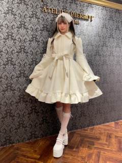 Holy Night Cape Coat 大衣-资料图