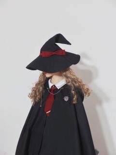 小魔女-资料图