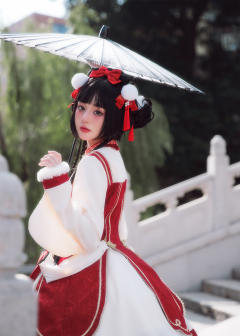 龙女贺岁-资料图
