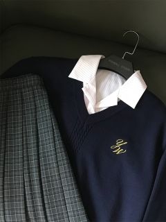 套头刺绣针织衫-资料图